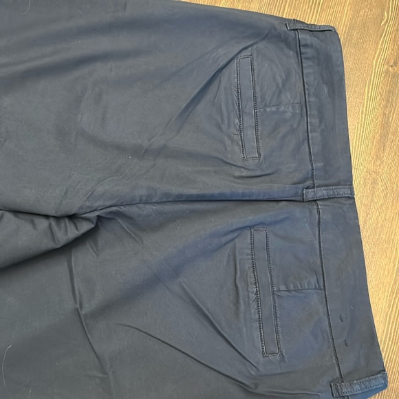 J.crew Factory 9" Frankie bermuda chino short Navy AL569 Size 8, Like New - Picture 11 of 15